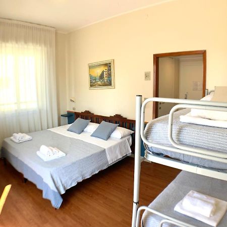 Hotel Maracaibo Rimini Kültér fotó