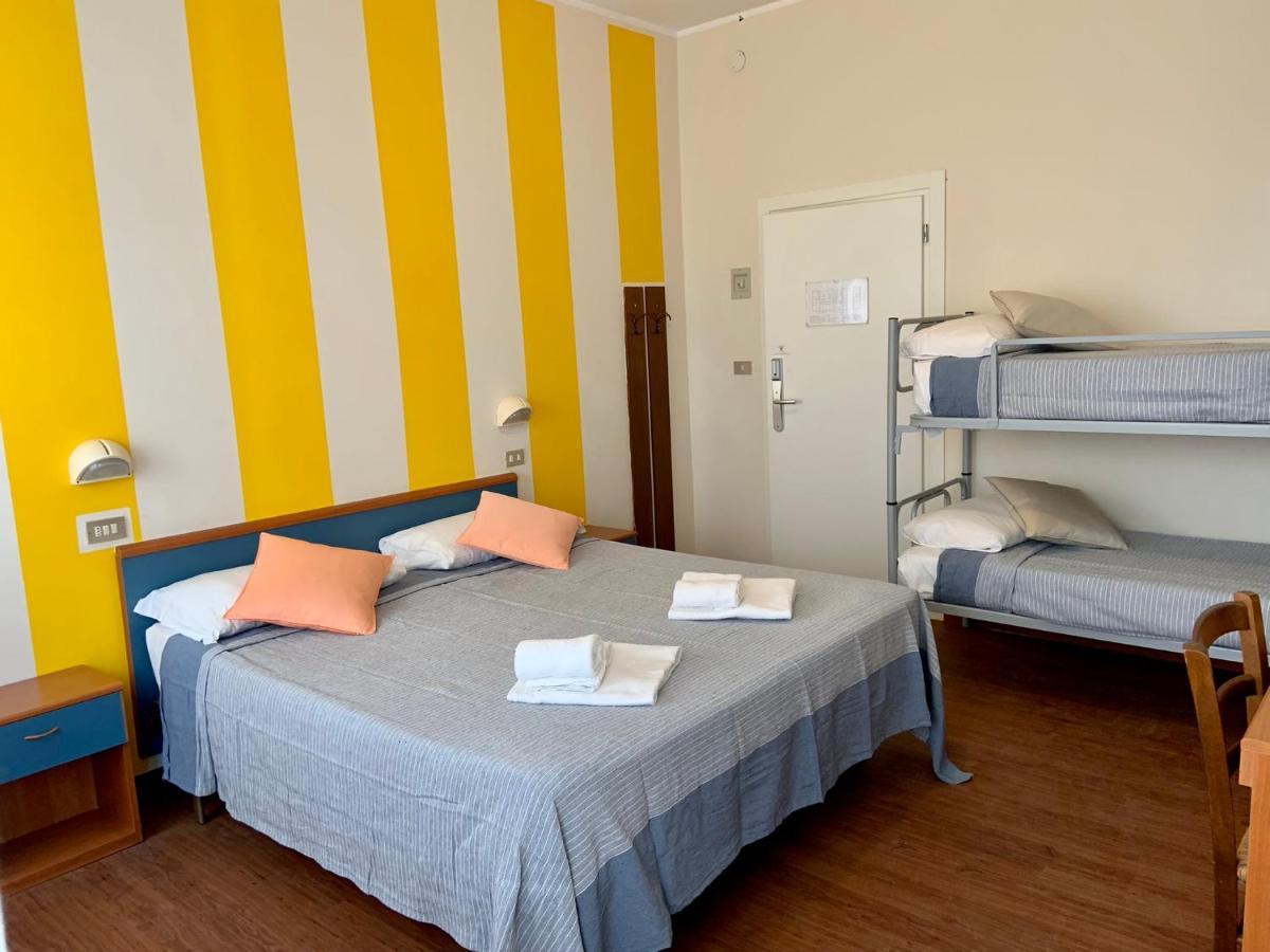 Hotel Maracaibo Rimini Kültér fotó
