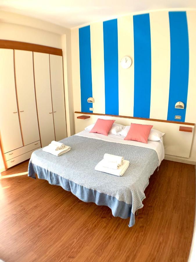 Hotel Maracaibo Rimini Kültér fotó